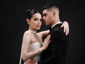 8 Foto Prewedding Alyssa Daguise & Al Ghazali, Elegan Berbusana Hitam-Putih