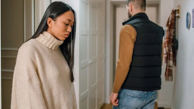 Punya ekspektasi yang tinggi termasuk salah satu dampak dari rebound relationship (Putus cinta/Foto: pexels.com/Alena Darmel)