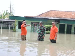 Atasi Banjir di Gresik, Tembok Sandaran Akan Dibangun di Kali Lamong Atasi Banjir di Gresik, Tembok Sandaran Akan Dibangun di Kali Lamong