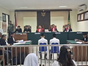 2 Pengeroyok Preman hingga Tewas di Jombang Divonis 3,5 Tahun Bui 2 Pengeroyok Preman hingga Tewas di Jombang Divonis 3,5 Tahun Bui