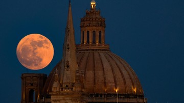 Apa Itu Fenomena Strawberry Moon dan Kapan Muncul Lagi? Ini Penjelasannya