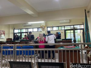 Lukminto Bersaudara Gugat Kurator PT Sritex gegara Asetnya Mau Dilelang Lukminto Bersaudara Gugat Kurator PT Sritex gegara Asetnya Mau Dilelang
