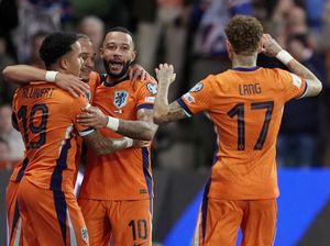 Memphis Depay Sejajar Robin van Persie, Tersubur di Timnas Belanda! Memphis Depay Sejajar Robin van Persie, Tersubur di Timnas Belanda!