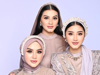 7 Pesona Ghea Youbi dan 2 Kakak yang Punya Dagu Belah, Kecantikannya Unik