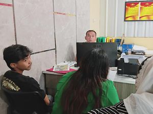 Amal Lapor Polisi karena Kunci Mobilnya Diduga Dirampas Debt Collector Amal Lapor Polisi karena Kunci Mobilnya Diduga Dirampas Debt Collector