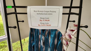 Kemeja Sutra Dipatok Goceng Malah Cuan 1.000 Kali Lipat di Lelang KPK