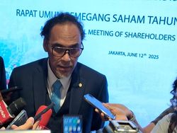Antam Hadapi Tantangan Regulasi dalam Penjualan Nikel dan Bauksit Antam Hadapi Tantangan Regulasi dalam Penjualan Nikel dan Bauksit