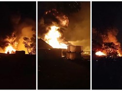 Gudang Penimbunan BBM Ilegal di Bandar Lampung Terbakar