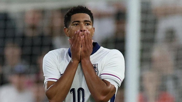 Soccer Football - International Friendly - England v Senegal - The City Ground, Nottingham, Britain - June 10, 2025 Englands Jude Bellingham looks dejected REUTERS/Phil Noble