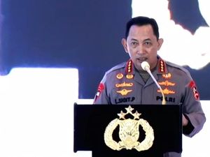 Kapolri Jamin Polri Profesional Usut Ijazah Jokowi: Diuji Pengawas Eksternal Kapolri Jamin Polri Profesional Usut Ijazah Jokowi: Diuji Pengawas Eksternal