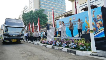 Kapolri Akan Lepas Lagi 1.000 Buruh Terkena PHK ke Tempat Kerja Baru