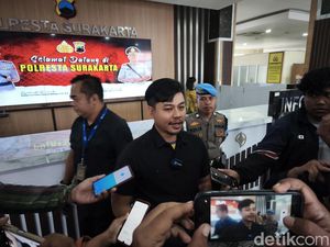 Polisi Teliti Unsur Pidana Terkait Aduan Ayam Goreng Widuran oleh Legislator Polisi Teliti Unsur Pidana Terkait Aduan Ayam Goreng Widuran oleh Legislator