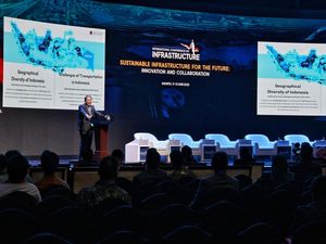 Ajak Investor Bangun Infrastruktur, Wamenhub: Tak Ada Lagi Wilayah Terisolasi