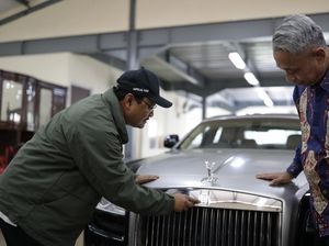 Kemensos Lelang Rolls-Royce Rp 2,5 M, Hasilnya buat Rumah Warga Miskin Kemensos Lelang Rolls-Royce Rp 2,5 M, Hasilnya buat Rumah Warga Miskin