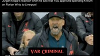Satu lagi meme kocak Klopp mencak-mencak melihat Liverpool kini rela menggelontorkan duit 150 juta demi Wirtz seorang. Foto: dok. Internet/X (Twitter)