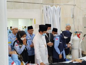 Menag Cek Layanan-Jenguk Jemaah Haji RI Dirawat di KKHI Makkah Menag Cek Layanan-Jenguk Jemaah Haji RI Dirawat di KKHI Makkah
