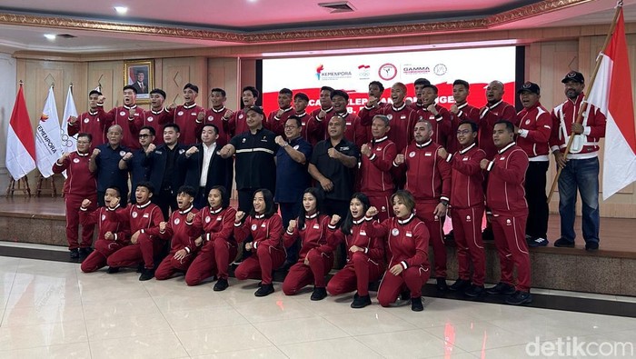 Menpora Dito Ariotedjo, Timnas Indonesia MMA Menpora Dito Ariotedjo resmi melepas Timnas Indonesia MMA untuk tampil di dua ajang internasional yakni Kejuaraan Dunia dan Kejuaraan Asia Remaja 2025.