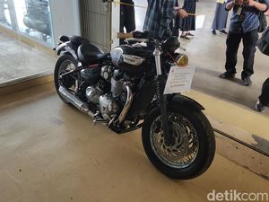 Moge Triumph dan Tas LV dari Rafael Alun Laku Segini Dilelang KPK Moge Triumph dan Tas LV dari Rafael Alun Laku Segini Dilelang KPK