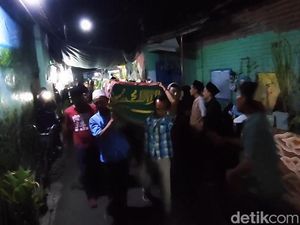 Keluarga Yakin Perempuan Bugil di Pasuruan Dibunuh dengan Sadis Keluarga Yakin Perempuan Bugil di Pasuruan Dibunuh dengan Sadis