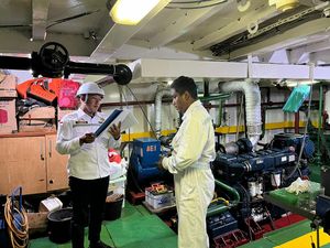 KSOP Tegur Dua Kapal Feri Labuan Bajo-Sape, Ini Penyebabnya KSOP Tegur Dua Kapal Feri Labuan Bajo-Sape, Ini Penyebabnya