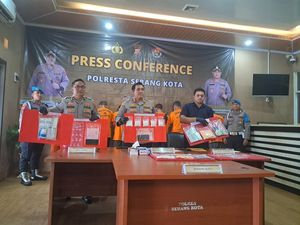 Polisi Bongkar Sindikat Pengedar Narkoba di Serang, Sita 473 Gram Sabu Polisi Bongkar Sindikat Pengedar Narkoba di Serang, Sita 473 Gram Sabu