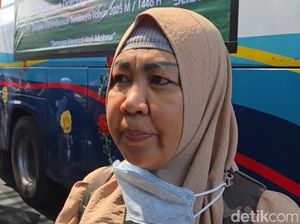 Cerita Jemaah Haji Jalan 7 Km Saat Tak Ada Bus di Muzdalifah Cerita Jemaah Haji Jalan 7 Km Saat Tak Ada Bus di Muzdalifah