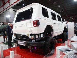 Mobil Taktis Pandu Buatan Pindad: Dulunya Diesel Sekarang Listrik Mobil Taktis Pandu Buatan Pindad: Dulunya Diesel Sekarang Listrik