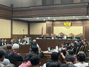 Video: Sidang Hasto Memanas, Kuasa Hukum Cecar soal Sosok Bapak Video: Sidang Hasto Memanas, Kuasa Hukum Cecar soal Sosok Bapak