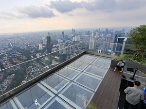 Jajal Taman di Atap Gedung Tertinggi Jakarta, Begini Rasanya Jajal Taman di Atap Gedung Tertinggi Jakarta, Begini Rasanya