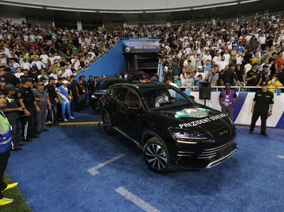Timnas Uzbekistan Lolos Pildun, Presiden Kasih Bonus 40 Mobil BYD