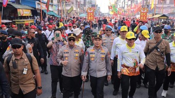 Kapolres Rohil Apresiasi Event Bakar Tongkang 2025 Berjalan Kondusif