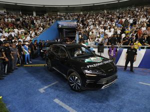 Presiden Uzbekistan Kasih Mobil ke Timnas: Anda Lolos Piala Dunia, Silakan Bawa Pulang Presiden Uzbekistan Kasih Mobil ke Timnas: Anda Lolos Piala Dunia, Silakan Bawa Pulang