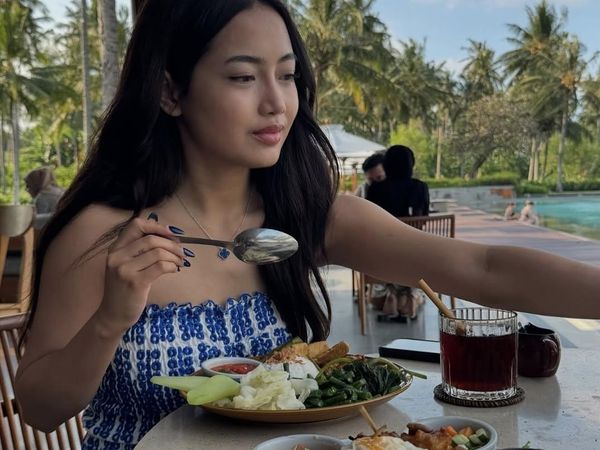 Selebgram Wendy Ayu Sarapan di Bali dan Makan Malam di Jepang