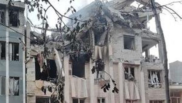 Porak-poranda Bangunan di Teheran Usai Diserang Israel