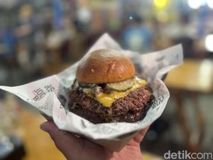 Nyam! Smash Burger Asal New Zealand yang Laris di Gading Serpong Nyam! Smash Burger Asal New Zealand yang Laris di Gading Serpong