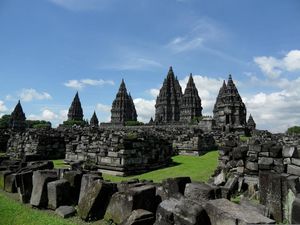 Kisah Rakai Pikatan Membangun Candi Prambanan, Benarkah Karena Cinta? Kisah Rakai Pikatan Membangun Candi Prambanan, Benarkah Karena Cinta?