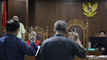 Dua Hakim Ronald Tannur Jadi Saksi Eks Ketua PN Surabaya