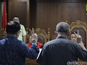 Dua Hakim Ronald Tannur Jadi Saksi Eks Ketua PN Surabaya Dua Hakim Ronald Tannur Jadi Saksi Eks Ketua PN Surabaya