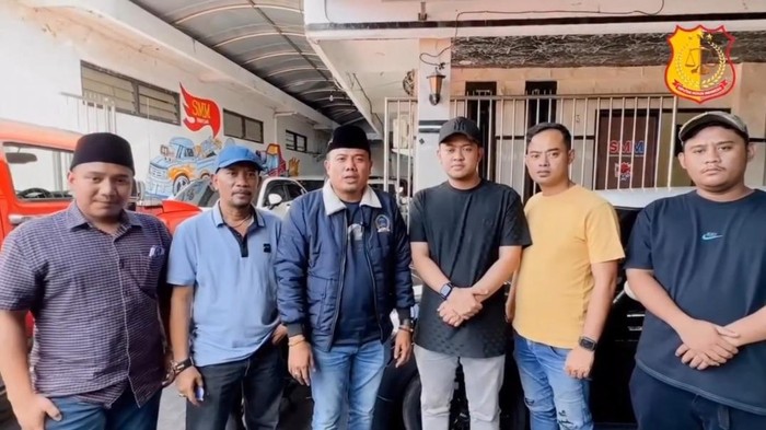 Forum Solidaritas Madura Indonesia Forum Solidaritas Madura Indonesia bakal demo besar-besaran buntut penertiban parkir liar di Surabaya