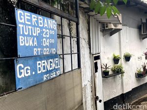 Keseruan dalam Kesempitan dan Asal-usul Gang Bengkel di Bandung