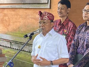 Pabrik Coca Cola di Bali Tutup-PHK 70 Karyawan, Koster: Itu Bisnis Orang Pabrik Coca Cola di Bali Tutup-PHK 70 Karyawan, Koster: Itu Bisnis Orang