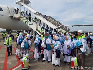 Sakit Setiba di Tanah Air, Satu Jemaah Kloter 1 Purbalingga Dirujuk ke RS Sakit Setiba di Tanah Air, Satu Jemaah Kloter 1 Purbalingga Dirujuk ke RS