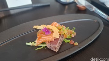 Santap Tuna Tataki hingga Mizu Mochi Spesial di Restoran Jepang Tertinggi