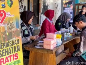 Polres Situbondo Beri Layanan Pemeriksaan Kesehatan Gratis untuk Ojol Polres Situbondo Beri Layanan Pemeriksaan Kesehatan Gratis untuk Ojol