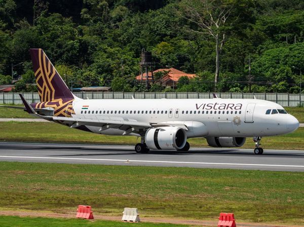 Ada Ancaman Bom, Pesawat Air India AI 379 Mendarat Darurat di Phuket