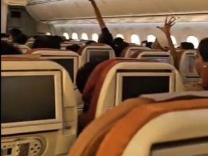 Diduga Dalam Pesawat Air India yang Sama, Penumpang: AC Hingga TV Rusak Diduga Dalam Pesawat Air India yang Sama, Penumpang: AC Hingga TV Rusak