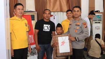 Polres Inhil Gelar Sunat Massal-Donor Darah Sambut HUT Bhayangkara ke-79