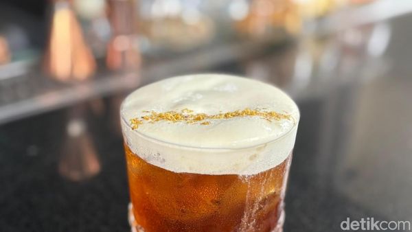 Puas Makan Steak hingga Racikan Mocktail Unik di Kafe Hotel Mewah Ini