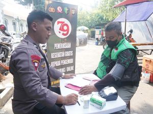 Jelang HUT Bhayangkara Ke-79, Brimob PMJ Buka Pelayanan Kesehatan bagi Ojol