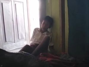 Kompak Ayah-Anak Akting Hidup Susah, Duit Bantuan Dipakai Judi Online Kompak Ayah-Anak Akting Hidup Susah, Duit Bantuan Dipakai Judi Online